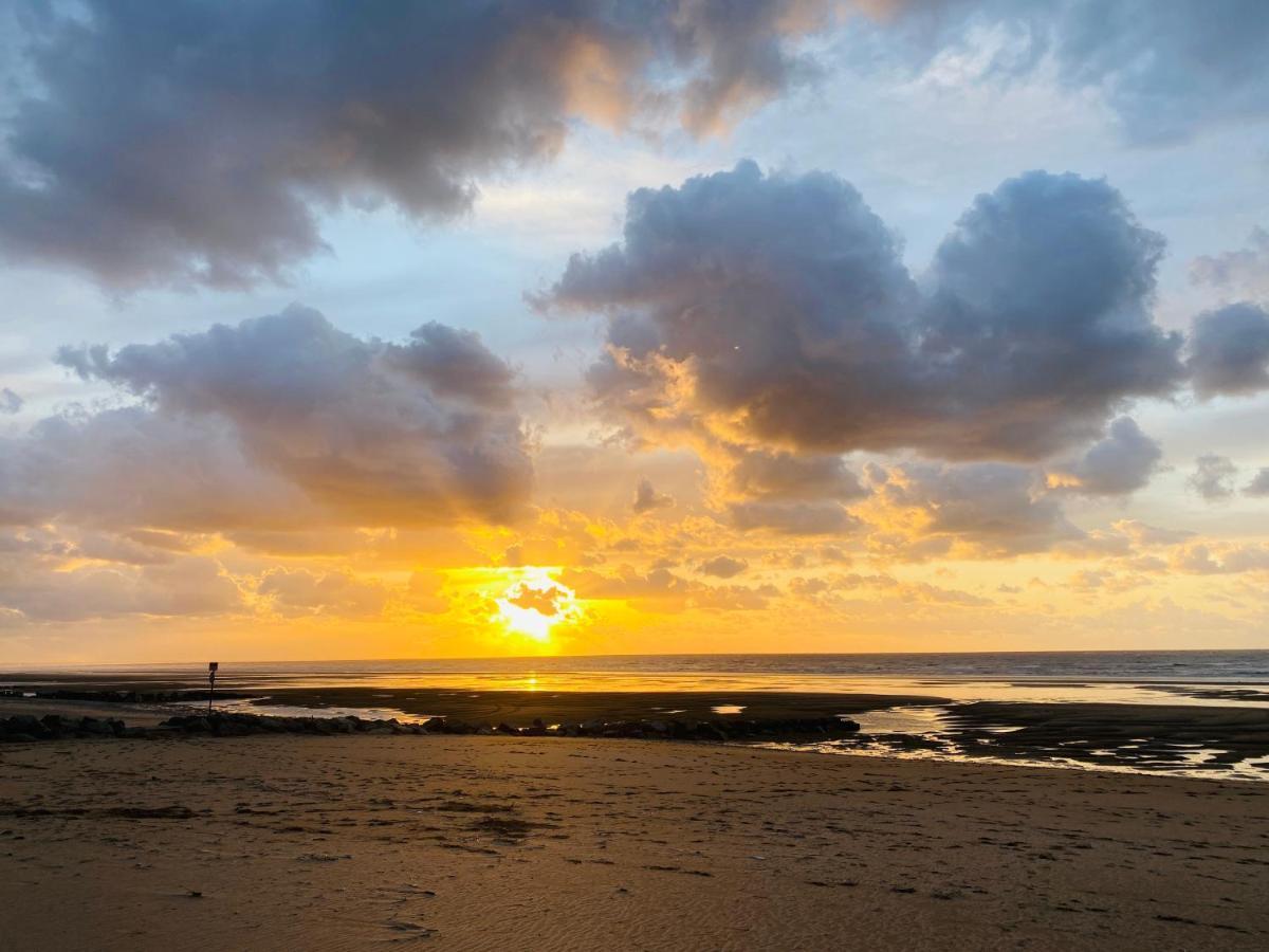 Apartament La Petite Marjolaine A 3Min A Pied De La Plage Merville-Franceville-Plage Zewnętrze zdjęcie